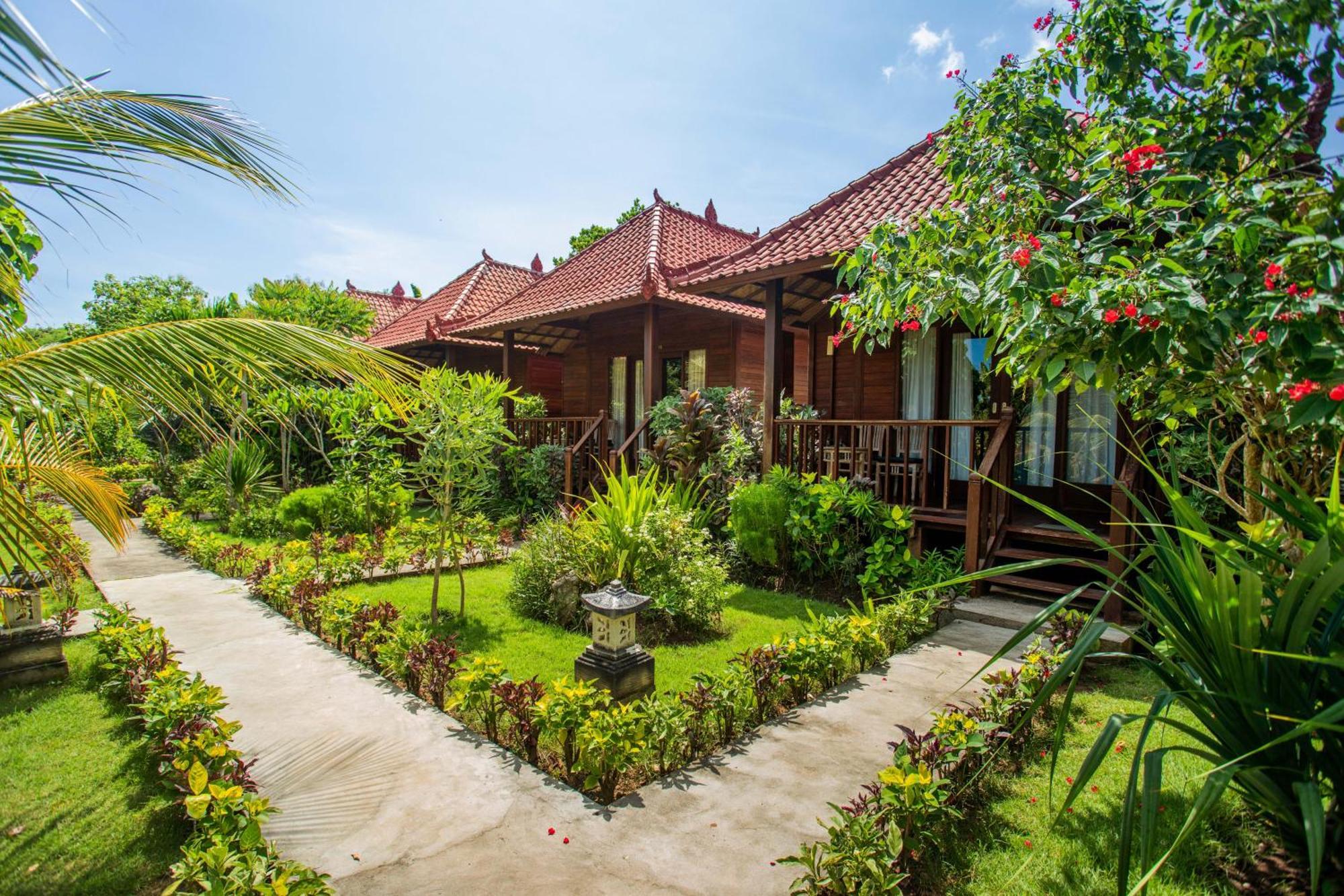 The Parnas Hotel Nusa Lembongan  Bagian luar foto