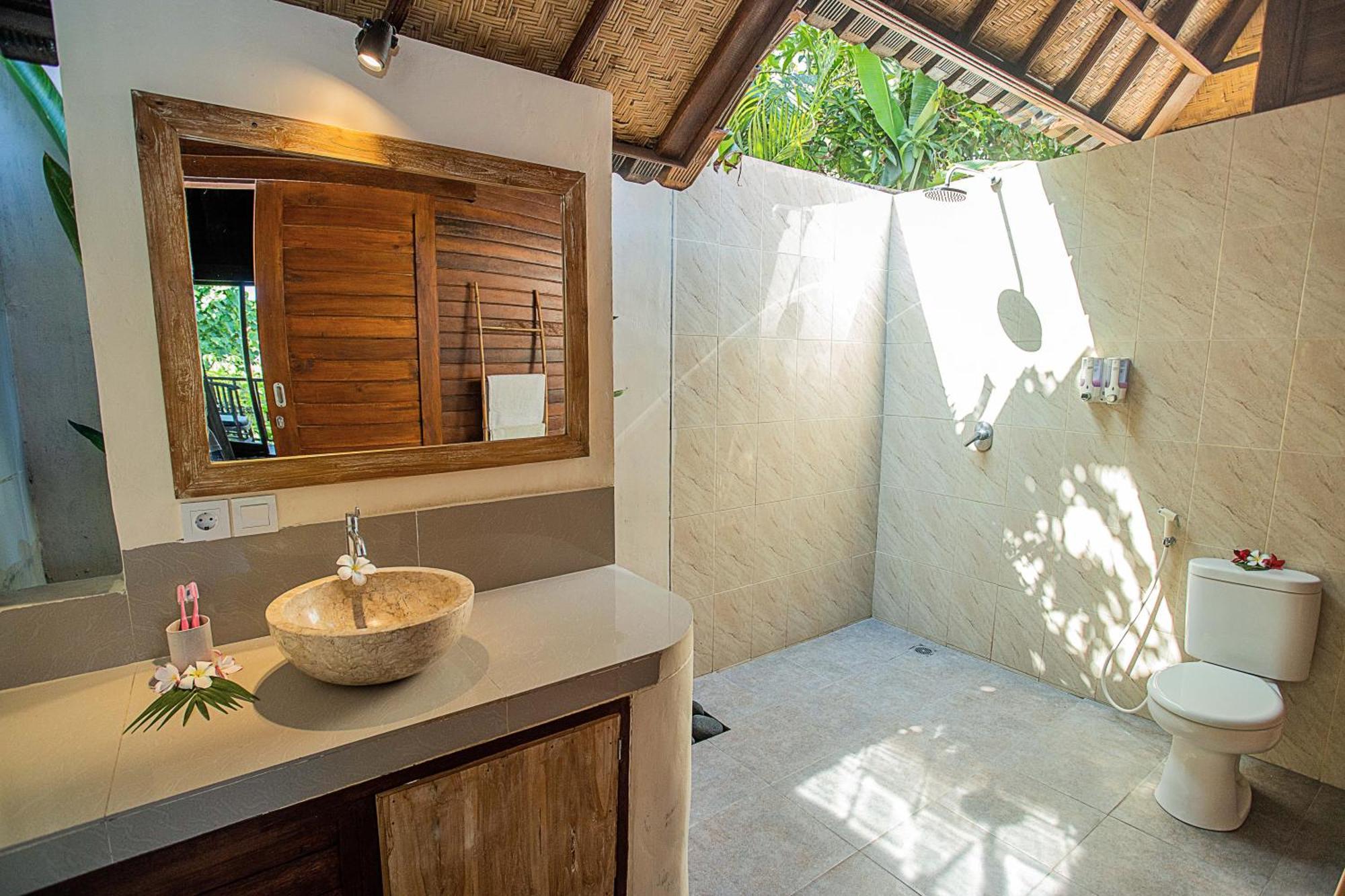 The Parnas Hotel Nusa Lembongan  Bagian luar foto