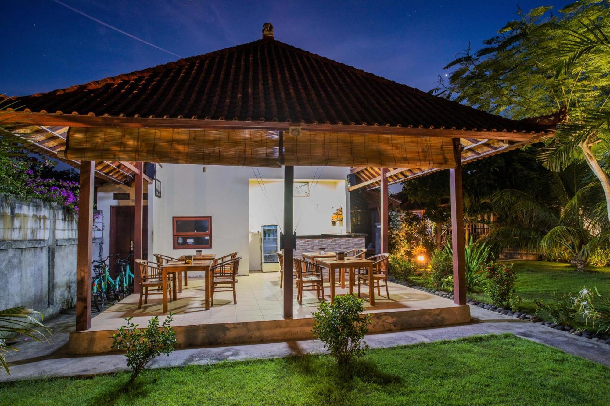 The Parnas Hotel Nusa Lembongan  Bagian luar foto