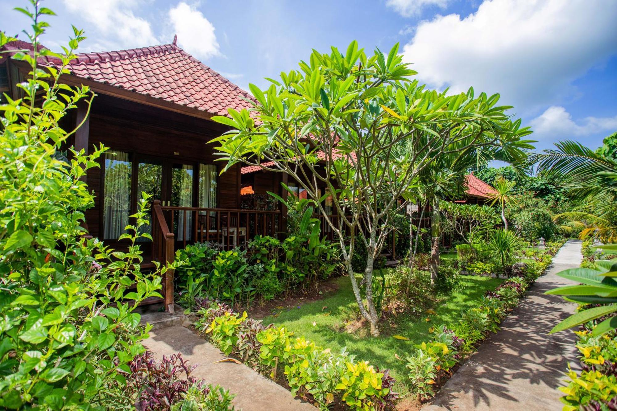 The Parnas Hotel Nusa Lembongan  Bagian luar foto